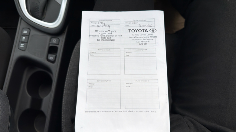 Toyota Yaris 1.5 Hybrid Design 5dr CVT Hybrid Hatchback